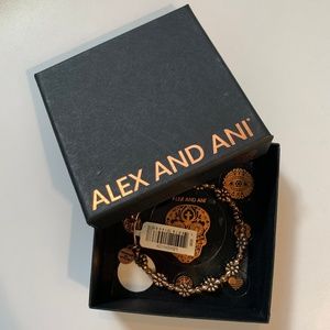 NEW! Alex and Ani Flower Bracelet
